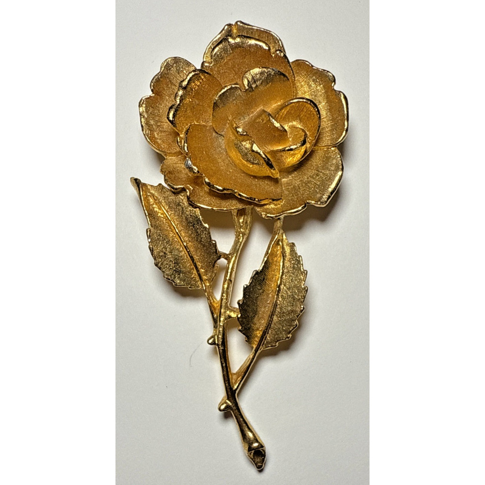 Vintage Gold Tone Rose Brooch 2.75in x 1in J-1A